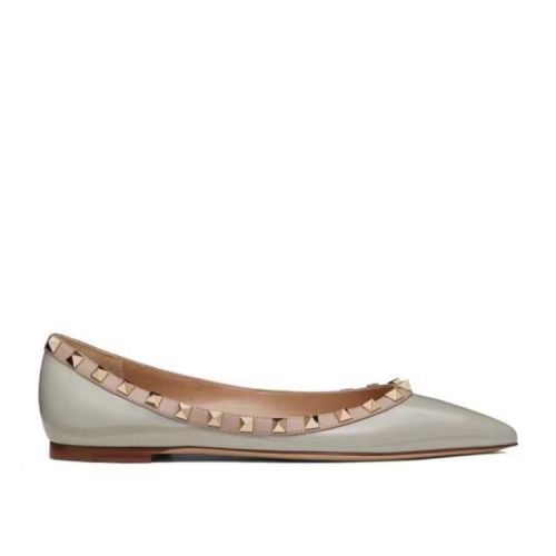 Valentino/華倫天奴  新款漆皮柳丁平跟鞋WW2S0403VNW39K【主推】