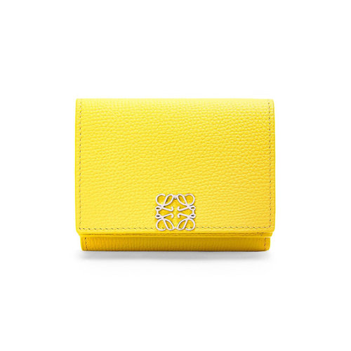LOEWE/羅意威 22新款 女士檸檬草色鵝卵石紋牛皮革徽標(biāo)壓扣三折錢包C821TR2X02-8240