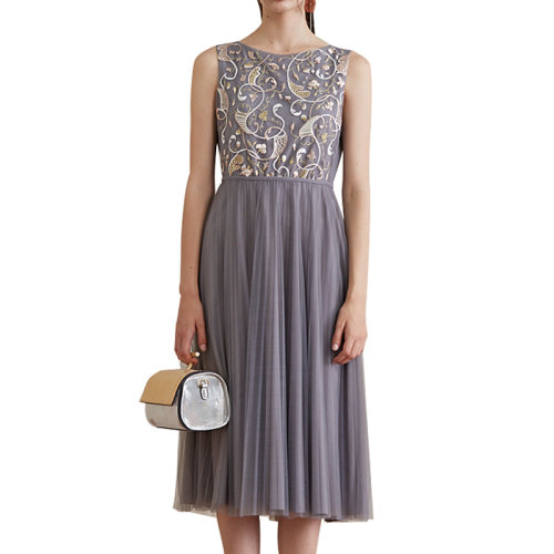 HUI/卉 女士連衣裙19夏季霧霾灰網(wǎng)紗刺繡連衣裙圓領(lǐng)無(wú)袖中長(zhǎng)裙