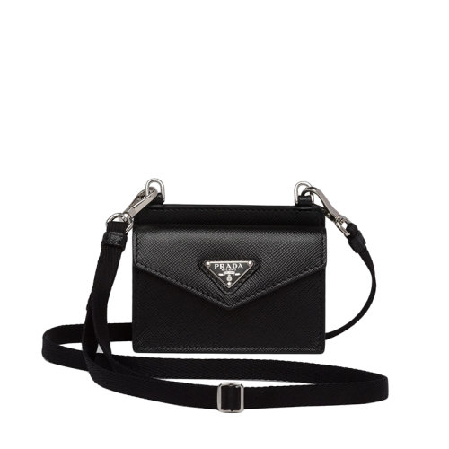 PRADA/普拉達(dá) 22年新款 女士黑色皮革三角銀標(biāo)肩帶翻蓋卡夾1TL404_QHH_F0632