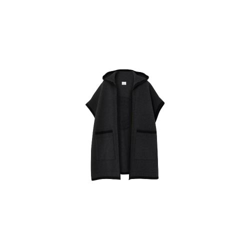  BURBERRY 22年秋冬 女士 徽標(biāo)圖案羊毛混紡提花連帽披肩 80420761 預(yù)定商品1-3周發(fā)貨