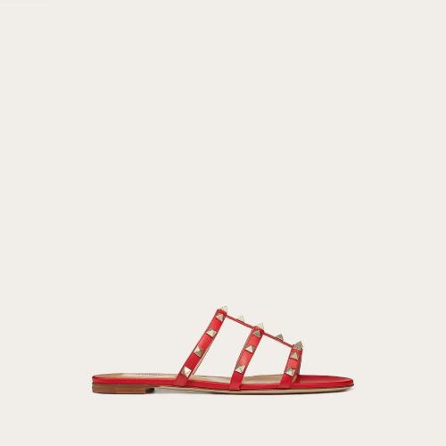  VALENTINO華倫天奴 22年春夏 女士 平底涼鞋 Claquettes Rockstud en veau VW2S0C*w*49VODJU5 預(yù)定商品1-3周發(fā)貨