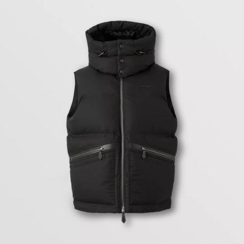  BURBERRY 22年秋冬 男士 可拆式連帽棉質(zhì)嘎巴甸背心 80582401