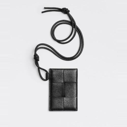  BV葆蝶家 22年秋冬 女士 卡包 etui pour cartes avec laniere 701460VCQC48425