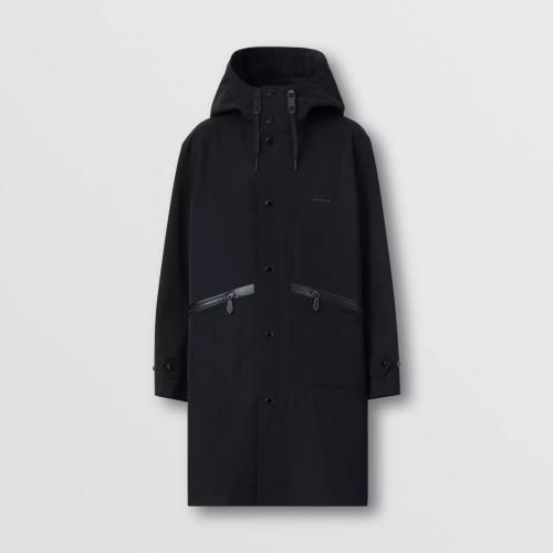  BURBERRY 22年秋冬 男士 徽標裝飾寬松版型連帽風雪大衣 80580191
