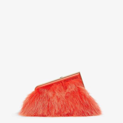  FENDI芬迪 22年秋冬 女士 手拿包 紅色狐貍皮草手袋 8BP129AL9EF0H6C