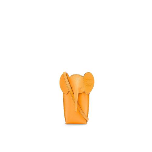  LOEWE羅意威 22年秋冬 女士 收納包 Elephant Pocket in classic calfskin C623B02X04-9130