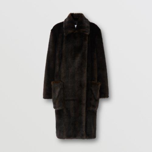  BURBERRY 22年秋冬 女士 卡姆登版型人造貂皮拼羔羊皮輕便大衣 80567921