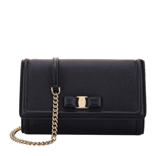 Salvatore Ferragamo/菲拉格慕 女士黑色十字紋牛皮時尚單肩包女包 22-C940-675575（99新未使用）