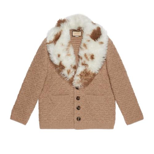  GUCCI古馳 22年秋冬 男士 環(huán)保毛羊皮衣領(lǐng)羊毛針織大衣 706756 XKCKM 2602