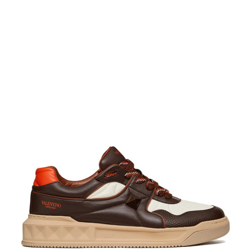 Valentino/華倫天奴 22年春夏新款 ONE STUD系列 男士棕色/象牙白色小羊皮低幫運動鞋1Y2S0E71CWA6SH