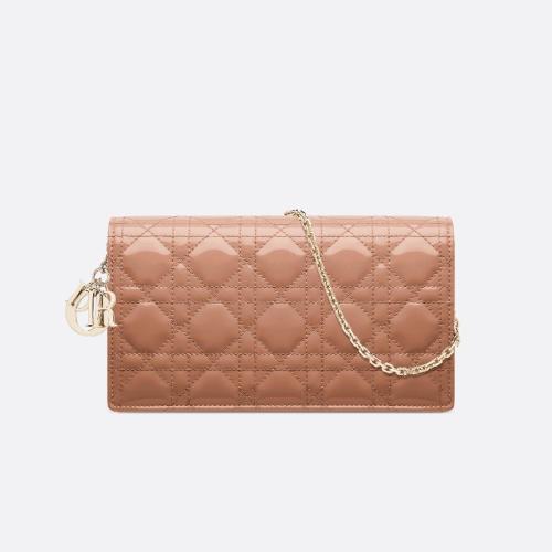  DIOR迪奧 22年秋冬 女士 手拿包 Lady Dior 手拿包 S0204OVRB_M49P 預定商品1-3周發(fā)貨