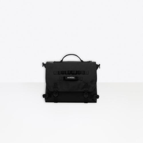  BALENCIAGA巴黎世家 22年春夏 男士 單肩包 ARMY MESSENGER BAG 6440272JM3I1000