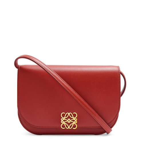 LOEWE/羅意威 20  Goya系列 女士深紅色真絲小牛皮金屬徽標(biāo)磁扣三內(nèi)袋單肩斜挎手拿包0010593465