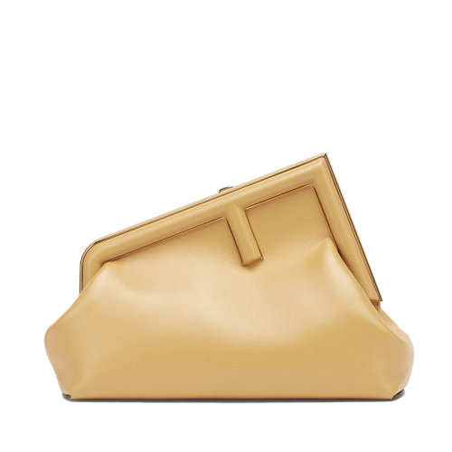 FENDI/芬迪 22新款First系列 女士小號米色納帕羊皮革金屬斜向F形搭扣開合單肩手拿包8BP129ABVEF1I2A