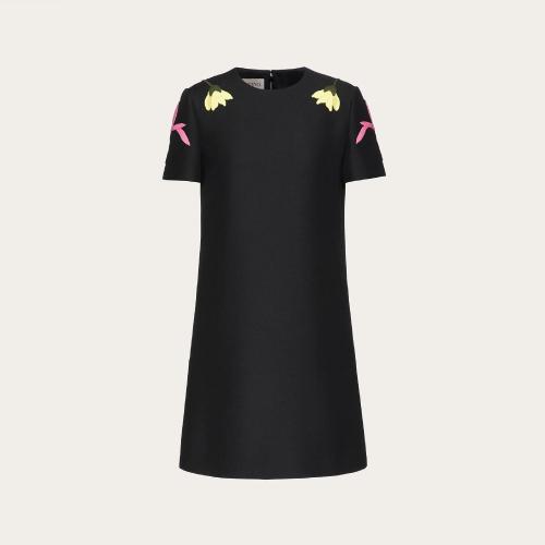  VALENTINO華倫天奴 22年秋冬 女士 連衣裙 ROBE BRODéE EN CREPE COUTURE XB3VAXK61CFK92