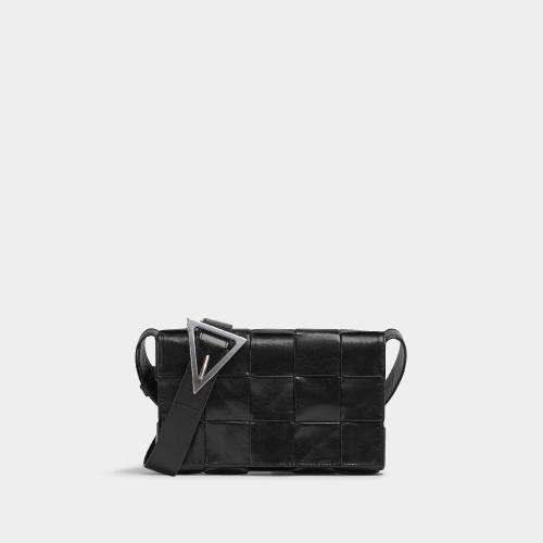  BV葆蝶家 22年秋冬 男士 單肩包 cassette petit format 717587VCQ718803