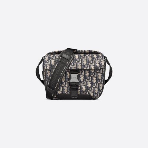  DIOR迪奧 22年秋冬 男士 單肩包 Pochette bandouliere Dior Explorer 2ESWS001YKY_H27E