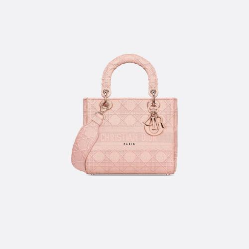  DIOR迪奧 22年秋冬 女士 手提包 中號 Lady D-Lite 手袋 M0565JREY_M957 預(yù)定商品1-3周發(fā)貨