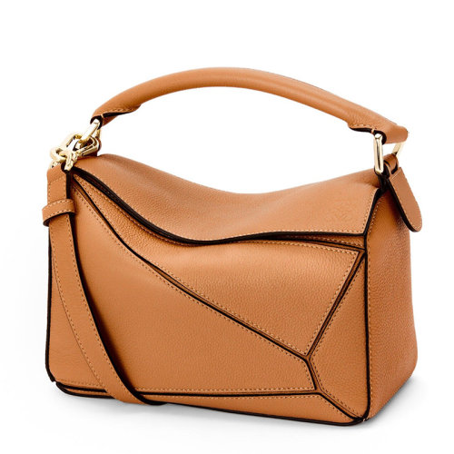 LOEWE/羅意威 經(jīng)典款Puzzle系列 女士小號淺焦糖色粒面小牛皮手提斜挎單肩包0010588168