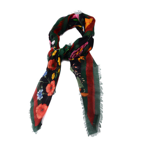 GUCCI/古馳 女士黑色花卉印花羊毛桑蠶絲披肩圍巾圍脖 452716-3G345-1066