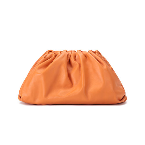 Bottega Veneta/葆蝶家 女士皮質(zhì)POUCH云朵包手拿包 576227 VCP40