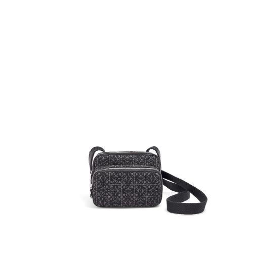  LOEWE羅意威 22年秋冬 男士 單肩包 Mini Camera bag in Anagram jacquard and calfskin B604Z
