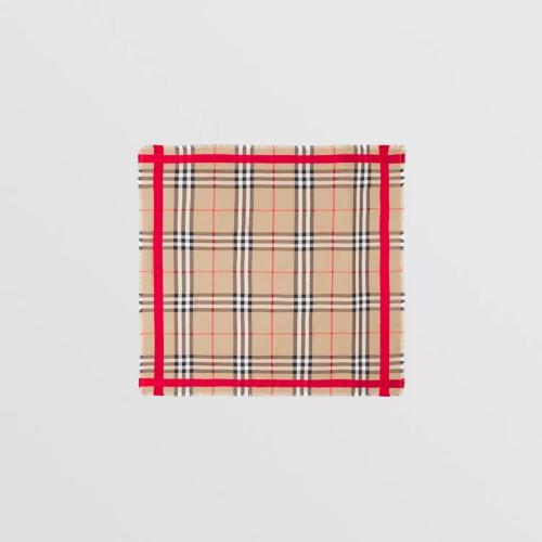  BURBERRY 22年秋冬 女士 Vintage 格紋絲毛混紡大號(hào)方巾 80532181