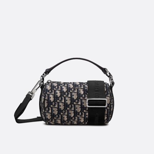  DIOR迪奧 男士 單肩包 迷你 Roller 信使包 1ESPO219YKY_H27E 預(yù)定商品1-3周發(fā)貨