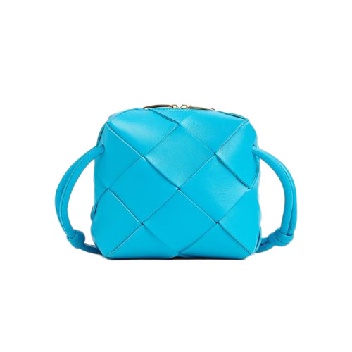 Bottega Veneta/葆蝶家 22新款 女士迷你藍(lán)色羔羊皮編織圖案拉鏈開合金色飾面單肩相機包701915VCQC24619
