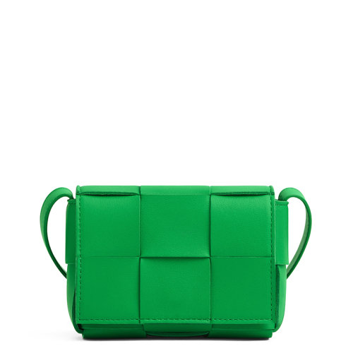 Bottega Veneta/葆蝶家 22新款Cassette系列 女士迷你鸚鵡綠色Intreccio編織牛皮革單肩斜挎包666688VMAY13722