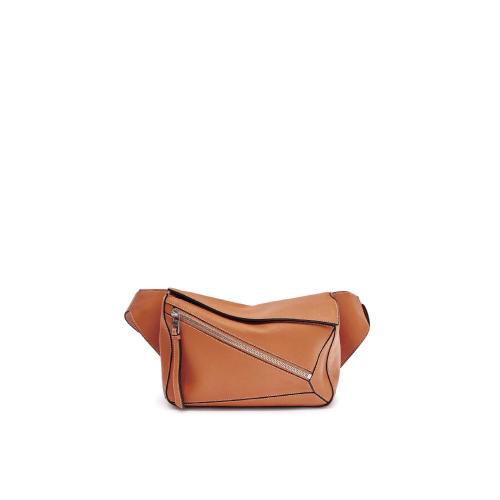  LOEWE羅意威 22年秋冬 男士 腰包 Small Puzzle Bumbag in classic calfskin B510P35X09-2530 預(yù)定商品1-3周發(fā)貨
