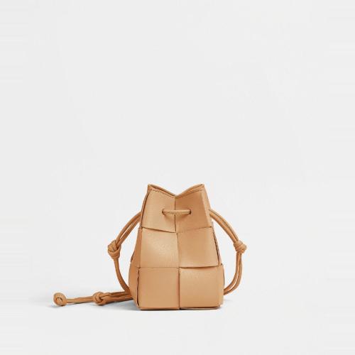  BV葆蝶家 22年秋冬 女士 單肩包 cassette 680217VCQC42700