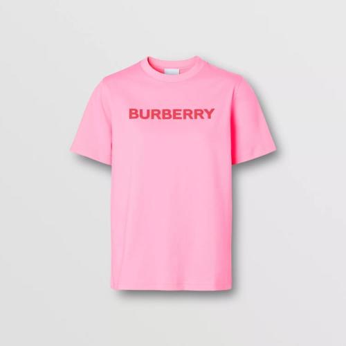  BURBERRY 22年秋冬 女士 徽標印花棉質(zhì) T 恤衫 80573701