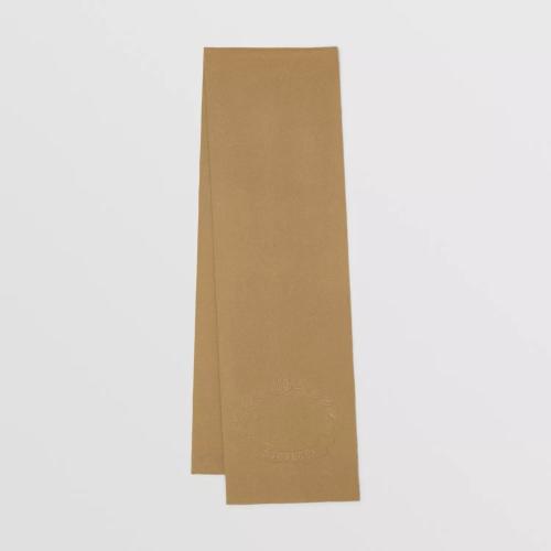  BURBERRY 22年秋冬 女士 橡木葉徽章刺繡羊絨混紡圍巾 80644741