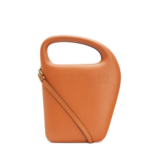 LOEWE/羅意威 22春夏新款A(yù)rchitects D系列 女士棕色柔軟小牛皮字母D活動(dòng)肩帶單肩斜挎手提包 0010368157