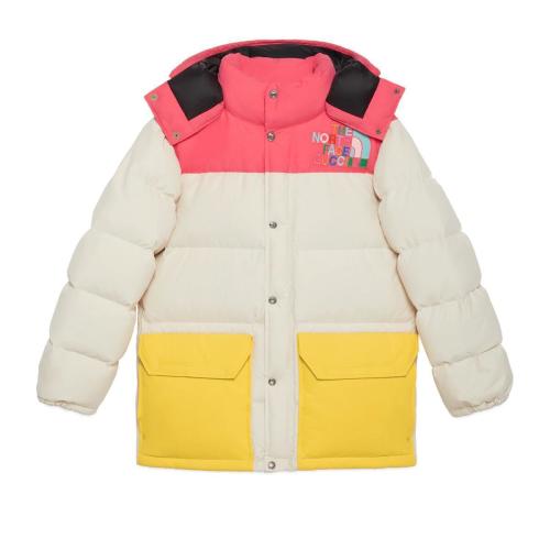  GUCCI古馳 22年秋冬 女士 The North Face x Gucci聯(lián)名系列羽絨夾克 672444 XAAEP 9197