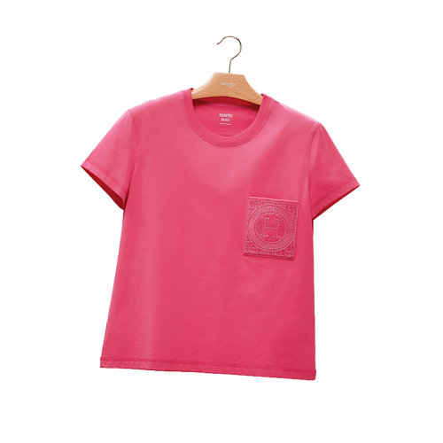 HERMES/愛馬仕 22年秋冬新款 女士粉色棉質(zhì)飾徽標(biāo)刺繡胸口貼袋圓領(lǐng)短袖T恤H2H4614DU5736