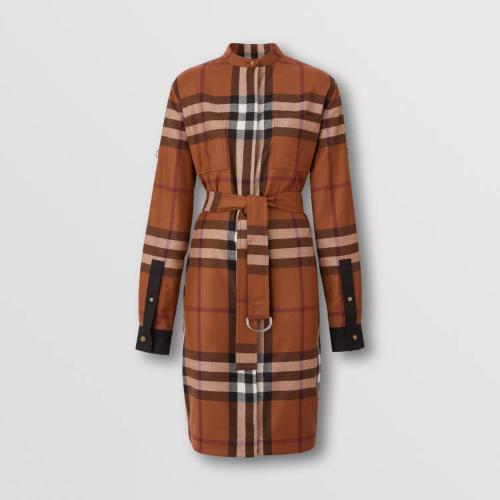  BURBERRY 22年秋冬 女士 大號(hào)格紋羊毛束腰襯衫式連衣裙 80626231