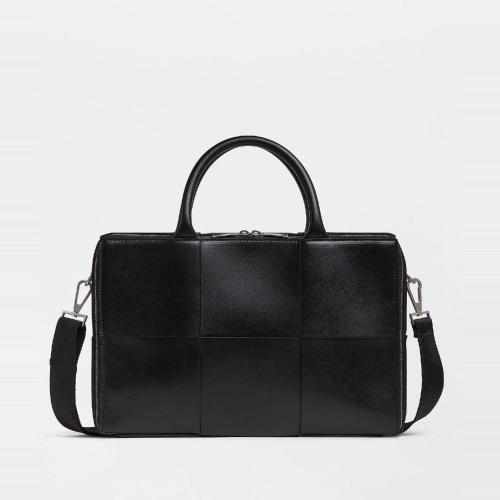  BV葆蝶家 男士 手提包 arco 680120VB1K18480 預(yù)定商品1-3周發(fā)貨