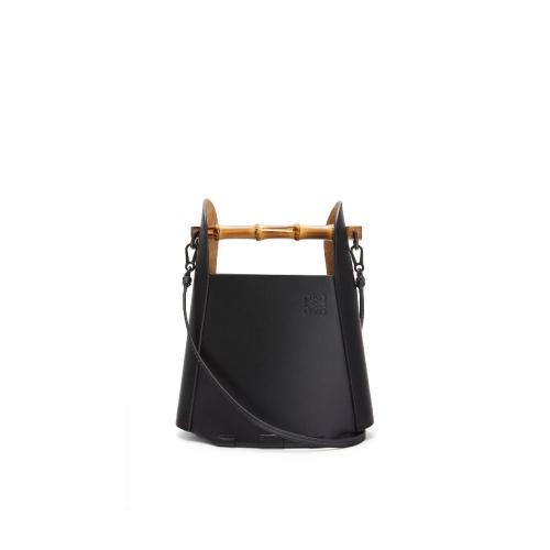  LOEWE羅意威    女士 手提包 牛皮革 Bamboo Bucket 手袋 340.95.W37-1100 預(yù)定商品1-3周發(fā)貨