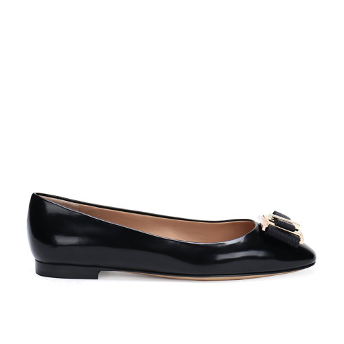 【秒發(fā)】Salvatore Ferragamo/菲拉格慕 女士PRATO系列牛皮革蝴蝶結(jié)平底鞋 0672618