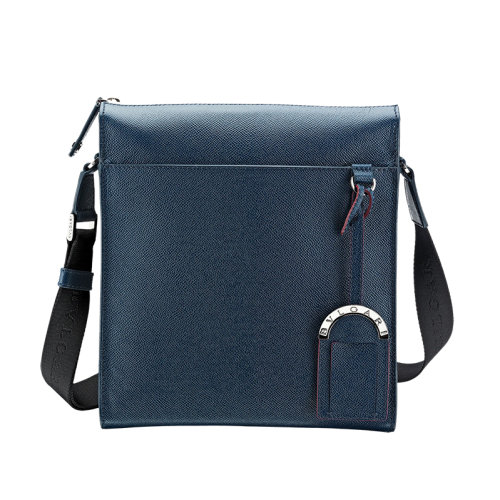 BVLGARI/寶格麗  20 男士  藍(lán)寶石色粒面小牛皮點(diǎn)綴BVLGARI徽標(biāo)飾牌扣休閑商務(wù)包單肩包