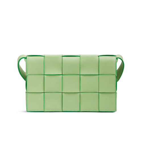 Bottega Veneta/葆蝶家 22新款CASSETTE系列 女士開心果綠牛皮皮革intreccio圖案單肩手拿斜挎包578004V1Q713880