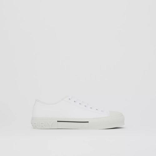  BURBERRY 22年秋冬 男士 徽標裝飾棉質運動鞋 80523401