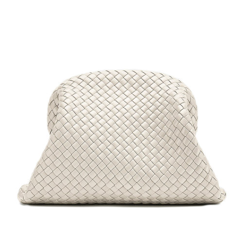 Bottega Veneta/葆蝶家  THE POUCH系列 粉筆白色小羊皮Intrecciato編織云朵包手拿包639296V01D09143