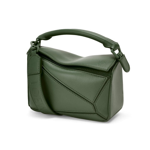 LOEWE/羅意威 22年新款 Puzzle系列 女士mini復(fù)古卡其色緞面小牛皮單肩斜挎手提拼圖包A510U95X58-1869