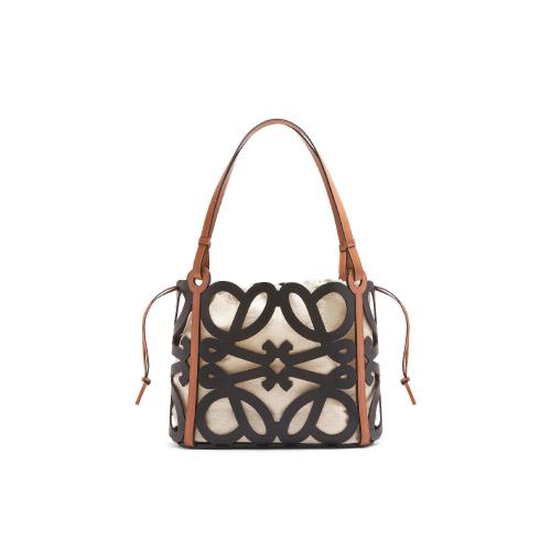  LOEWE羅意威 22年秋冬 女士 手提包 Small Anagram cut-out tote in calfskin A821Q05X01-1100 預(yù)定商品1-3周發(fā)貨