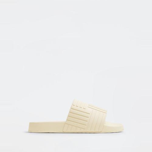  BV葆蝶家 22年春夏 女士 平底涼鞋 slider 690039V1O609031