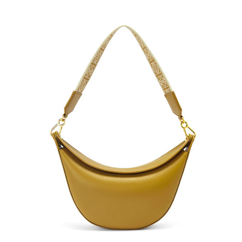 LOEWE/羅意威 22新款Luna系列 女士小號(hào)赭色緞面小牛皮半月形流浪包單肩手提腋下包A923PM1X01-8110